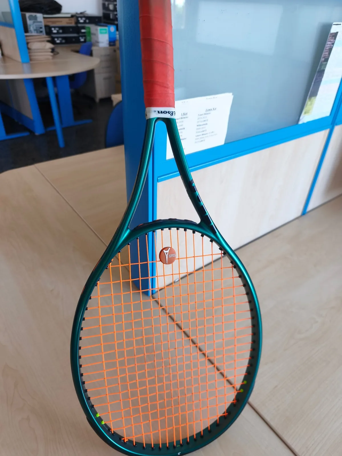 Wilson Blade v9