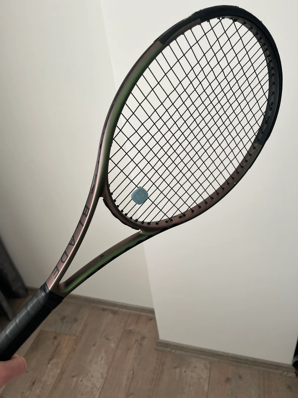 Wilson blade v8 raket