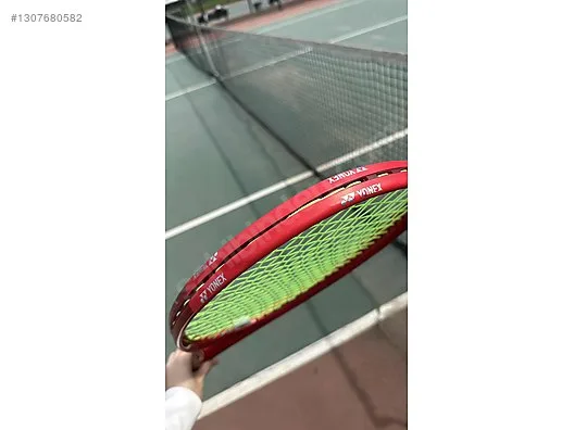 Yonex Kırmızı Kafa Koruma Bandı (1 adet)
