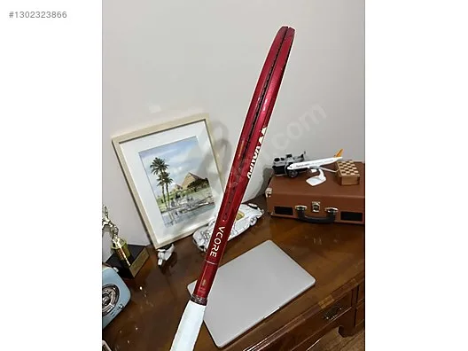 Yonex Vcore 100 L2 300 gr Ruby Red 2026 Tenis Raketi