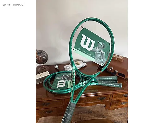 2026 Wilson Blade 100 v10 300 gr L3 Tenis Raketi