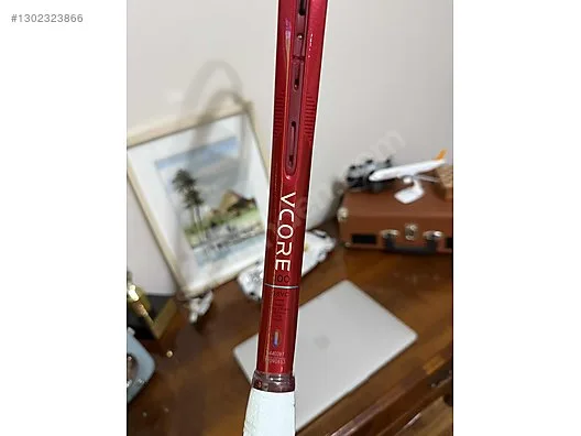 Yonex Vcore 100 L2 300 gr Ruby Red 2026 Tenis Raketi