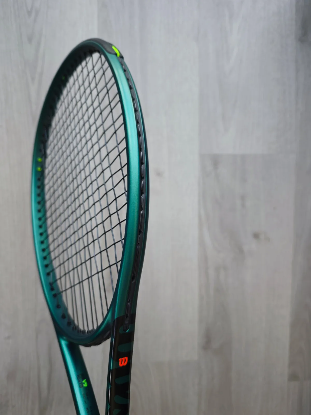 Wilson Blade v9