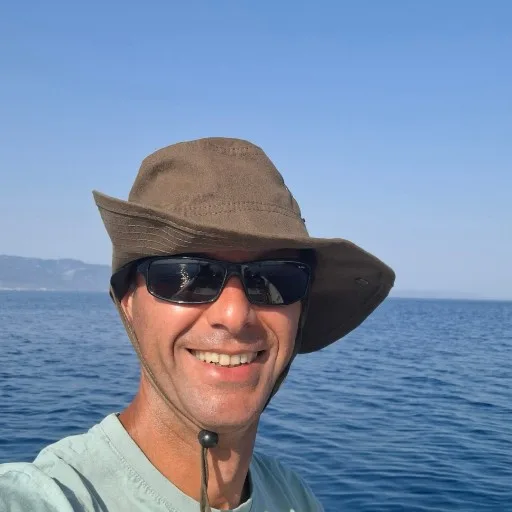 Bora Ayhan