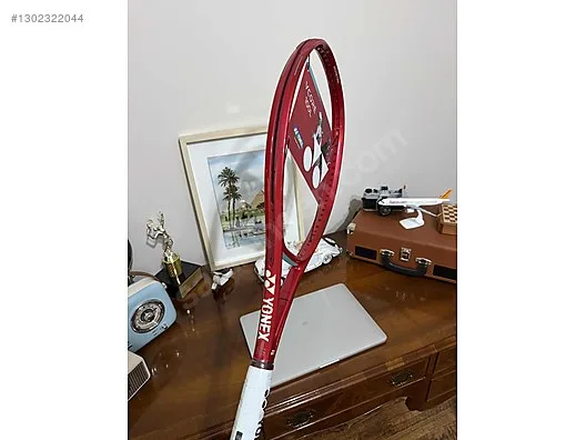 Yonex Vcore 280 gr 100L L1 Ruby Red 2026 Tenis Raketi